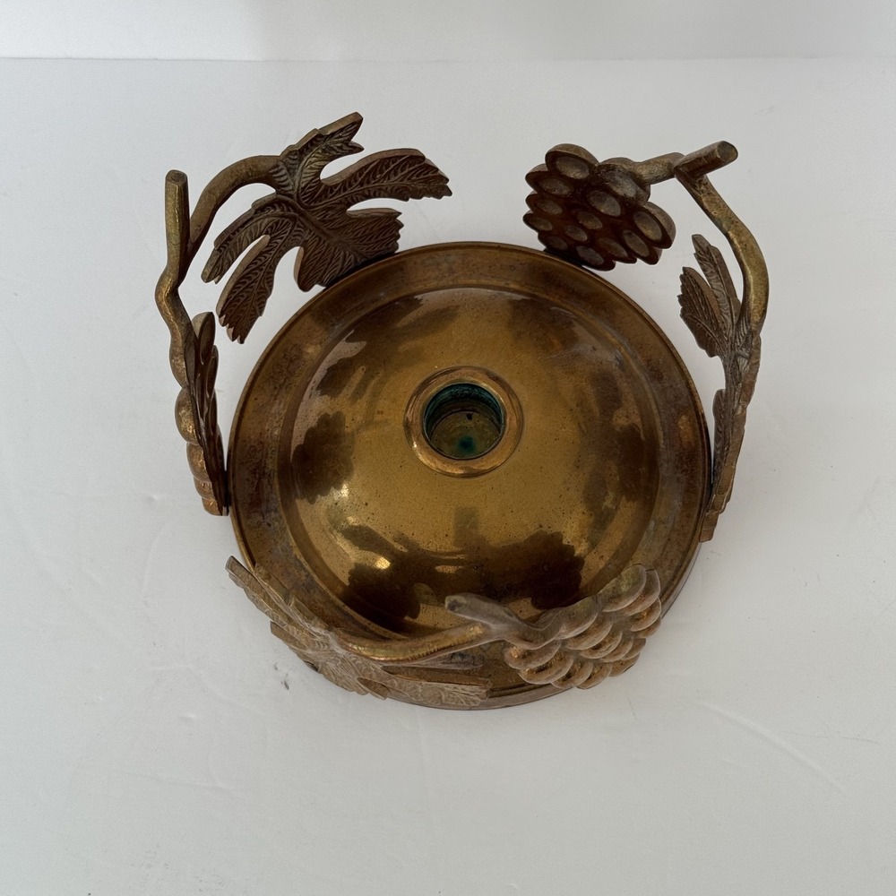 Vintage 1995 Ambrosia Brass Grapes Leaf Candle Holdere Centerpiece - Picture 2 of 7